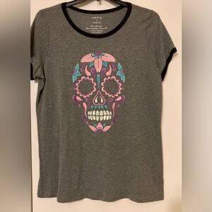 Torrid Dark Gray T-Shirt with Colorful Skull Design - NWOT